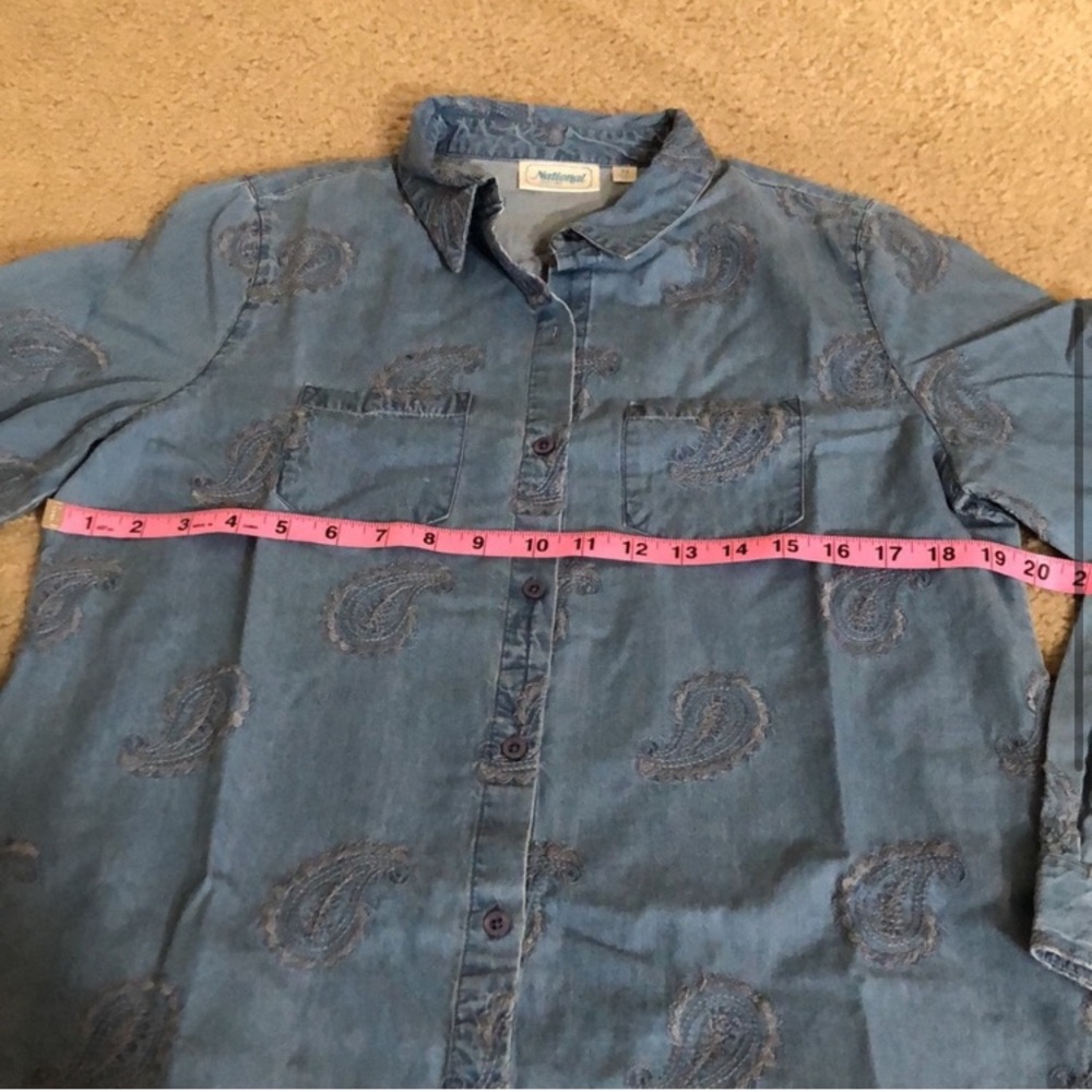 Paisley button down jean shirt, 100% cotton, never worn, vintage - Picture 2 of 7